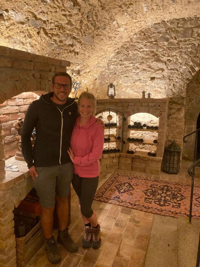 Pension Sunnseitn - Gasthof - Cafe - Weinkeller Haslach an der Muhl Luaran gambar