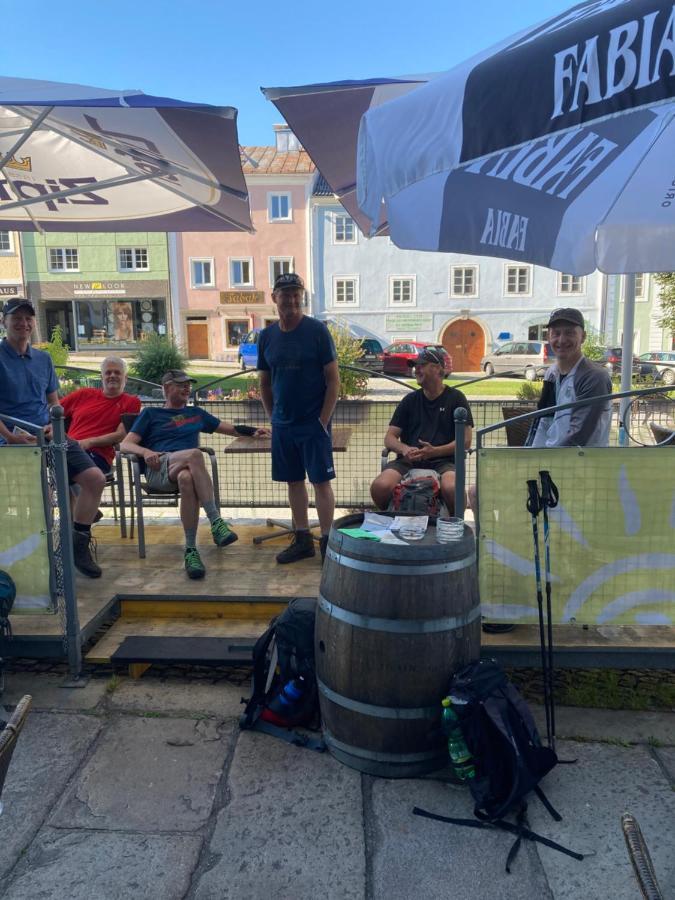 Pension Sunnseitn - Gasthof - Cafe - Weinkeller Haslach an der Muhl Luaran gambar