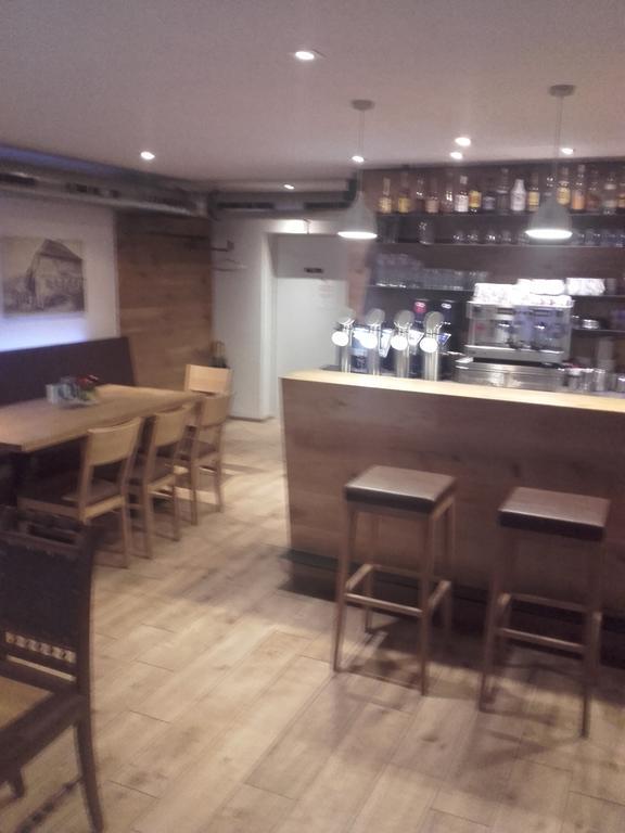 Pension Sunnseitn - Gasthof - Cafe - Weinkeller Haslach an der Muhl Luaran gambar