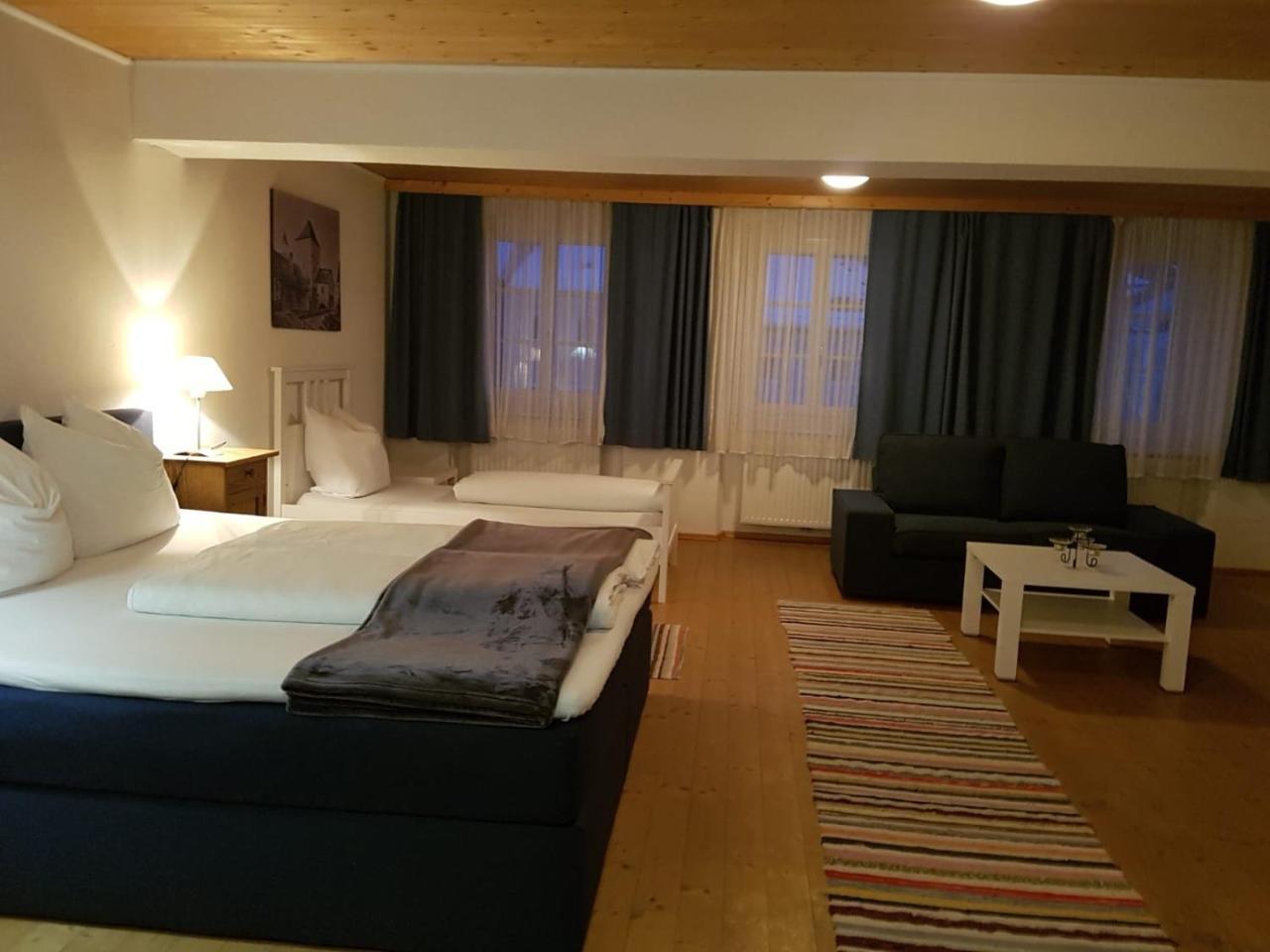 Pension Sunnseitn - Gasthof - Cafe - Weinkeller Haslach an der Muhl Luaran gambar